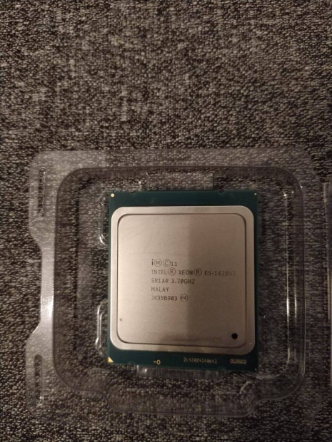 Elad Intel Xeon E5-1620V2 4c/8t x3.9GHz processzor LGA2011