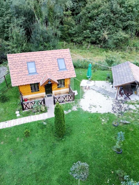 Elad� Ipari, Ajka 170.000.000 Ft