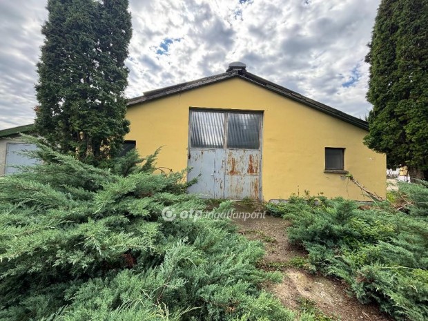 Elad� Ipari ter�let, Fels�dobsza