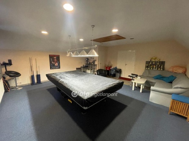 Elad� Ipari ter�let, Ny�regyh�za