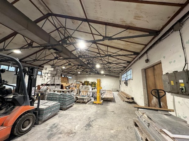 Elad� Ipari ter�let, Szentes