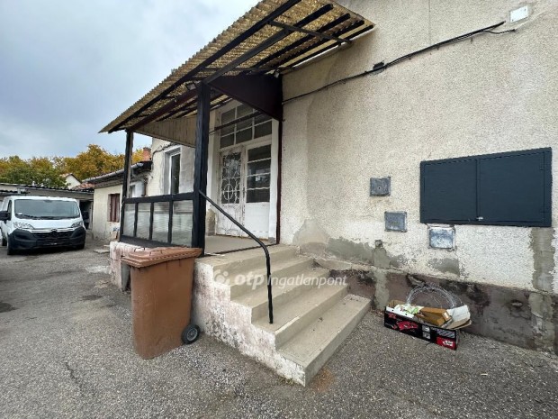 Elad� Ipari ter�let, Szentes