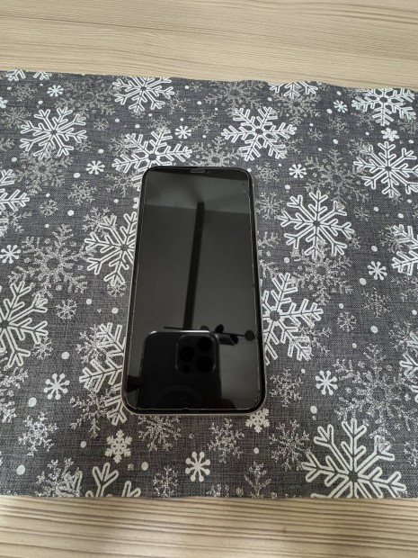 Elad Iphone 11 krtya fggetlen telefon