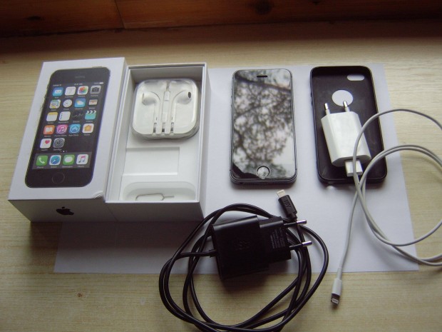 Elad Iphone 5S 16Gb krtyafggetlen mobiltelefon