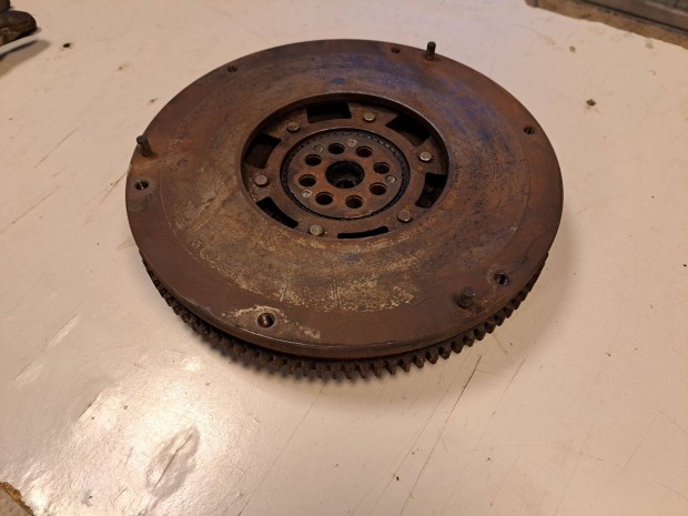 Elad� Iveco Daily 3.0 HPI kett�st�meg� / kett�s t�meg� lendker�k