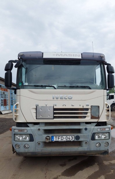 Elad Iveco Stralis nyerges szerelvny!