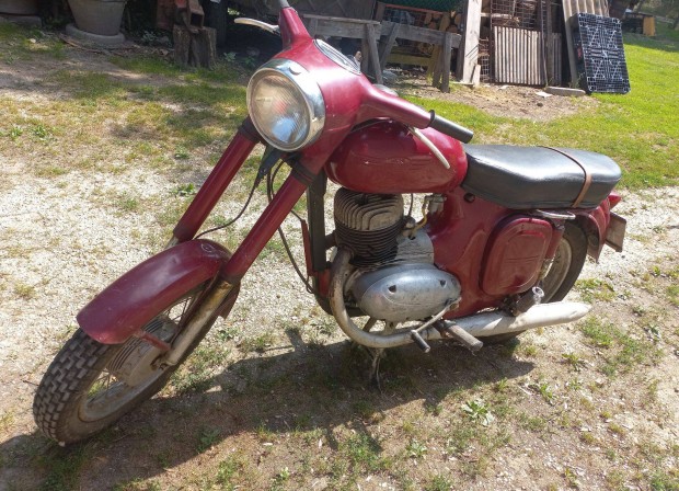 Eladó JAWA 250 motorkerékpár