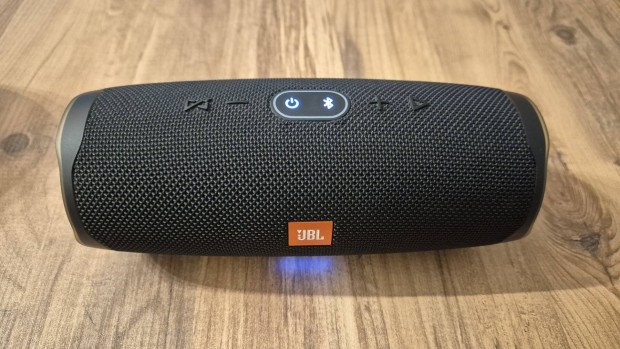 Elad JBL charge 4 Bluetooth hangszr 