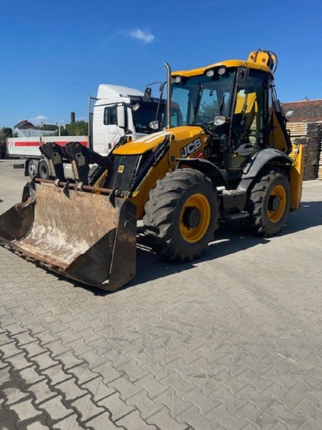 Eladó JCB 3CX kotró-rakodó