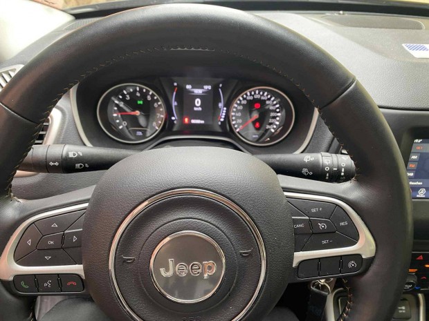 Elad JEEP Compass Longitude felszereltsggel