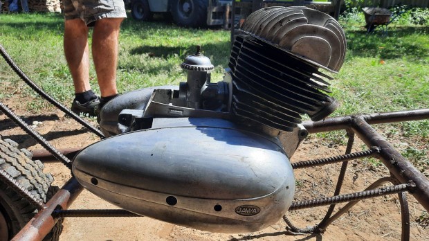 Elad Jawa motorblokk!