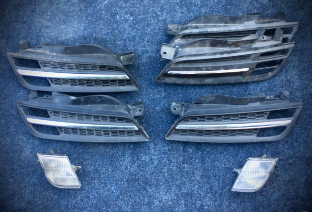 Eladó K12 Micra FL-es jobb, bal díszrács, index. 8000ft/db