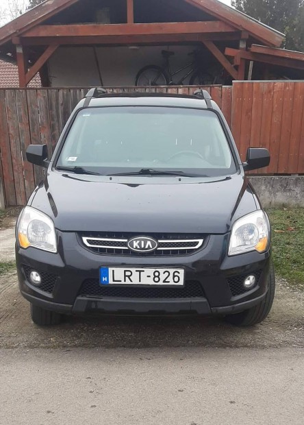 Elad� KIA Sportage 2.0 CRDi t�pus� g�pj�rm�