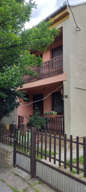Eladó Kapuvári családi ház