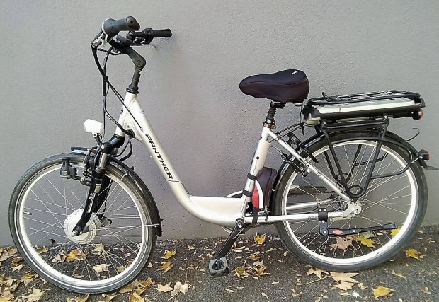 Eladó Kecskeméten,26"elektromos kerékpár rásegítéses,töltővel