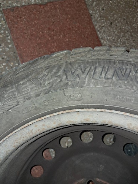 Eladó Kelly Winter ST 185/65 R15 88T