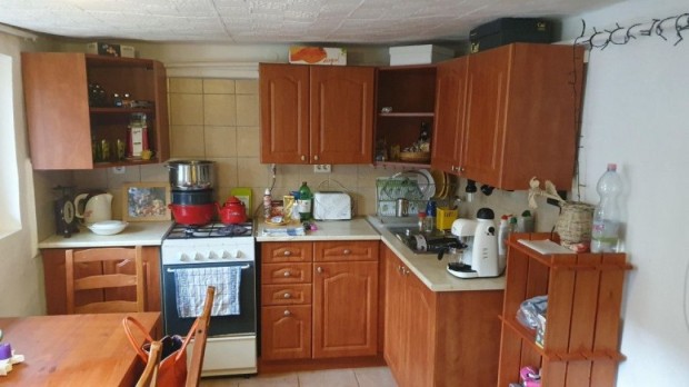 Elad� Kertes h�z - Csongr�d