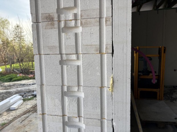 Elad� Kertes h�z - H�dmez�v�s�rhely