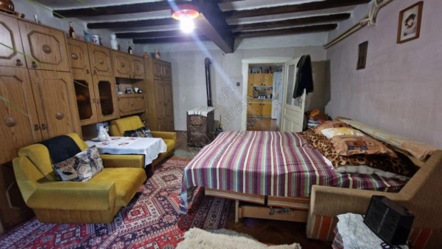 Elad� Kertes h�z - H�dmez�v�s�rhely