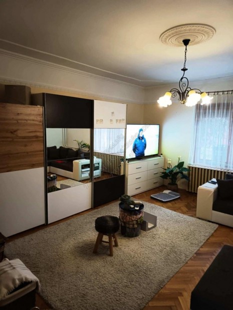 Elad� Kertes h�z - H�dmez�v�s�rhely