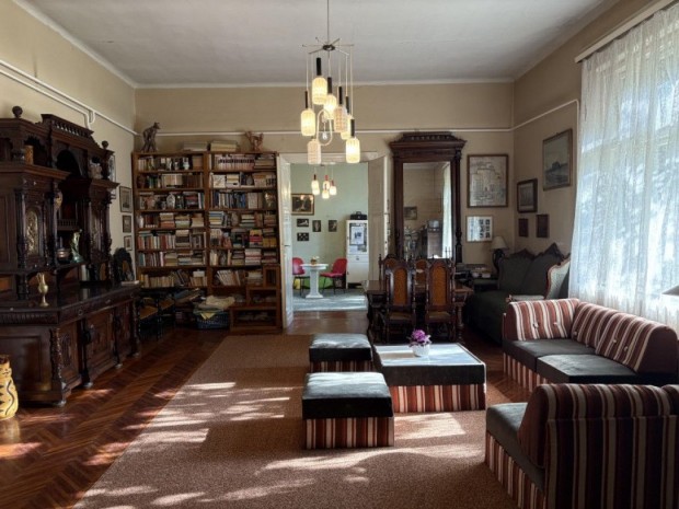 Elad� Kertes h�z - H�dmez�v�s�rhely