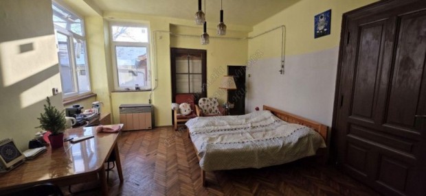 Elad� Kertes h�z - H�dmez�v�s�rhely