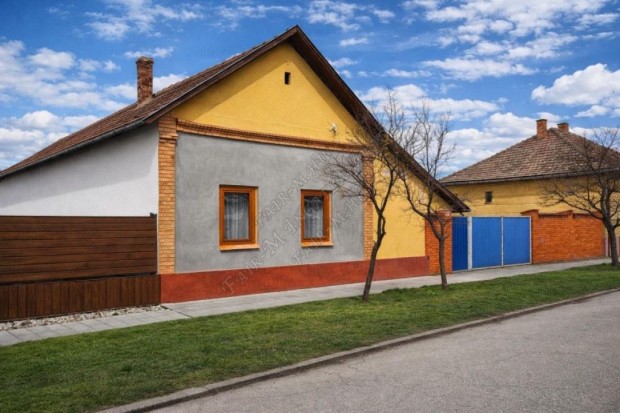 Elad� Kertes h�z - Mindszent