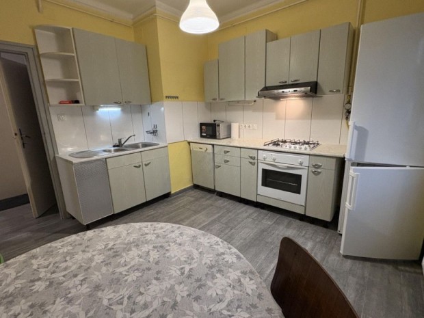 Elad� Kertes h�z - Szeged