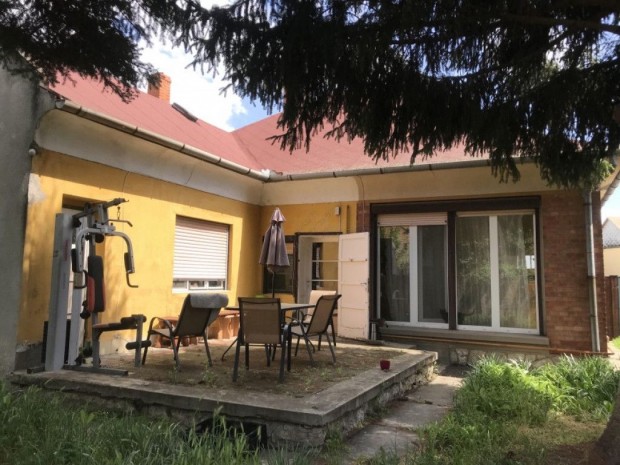 Elad� Kertes h�z - Szentes