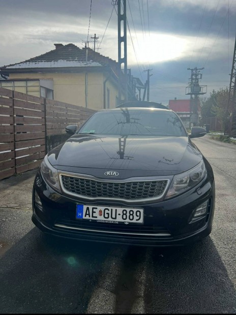 Eladó Kia Optima benzin/hibrid 2014, kitűnő állapotban, sok extrával
