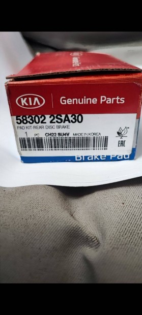 Eladó Kia Sportage 2014 gyári új hátsó fékbetét 582230SA30