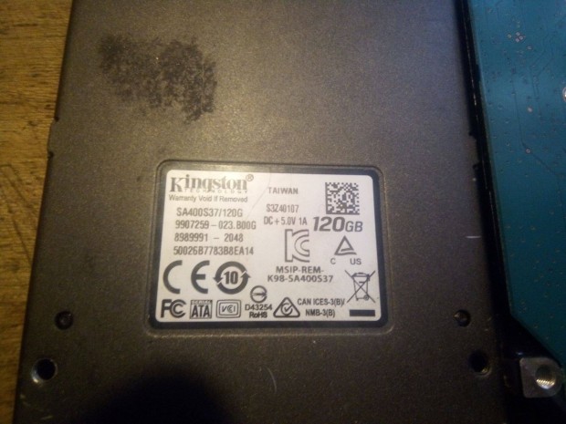 Elado Kingston A1200gb SSD toshiba 80gb 2 egyben