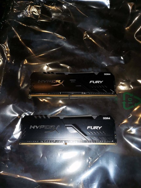 Elad Kingston Hyper-X Fury 2x16GB DDR4-es ram modul