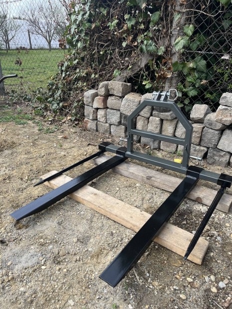 Elad� Kistraktor raklap �s b�lavilla! (Yanmar, Iseki, Kubota, TZ4K)