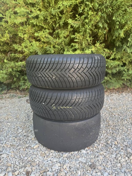 Eladó Kleber Quadraxer2 185/55 R15 négyévszakos 2db gumi!