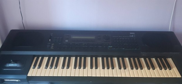 Elad Korg i4S szintetiztor