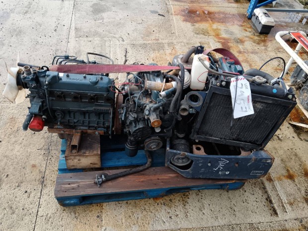 Elad� Kubota motorok