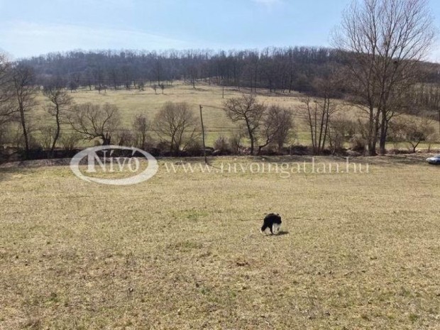 Elad� K�lter�leti telek Kapolcs