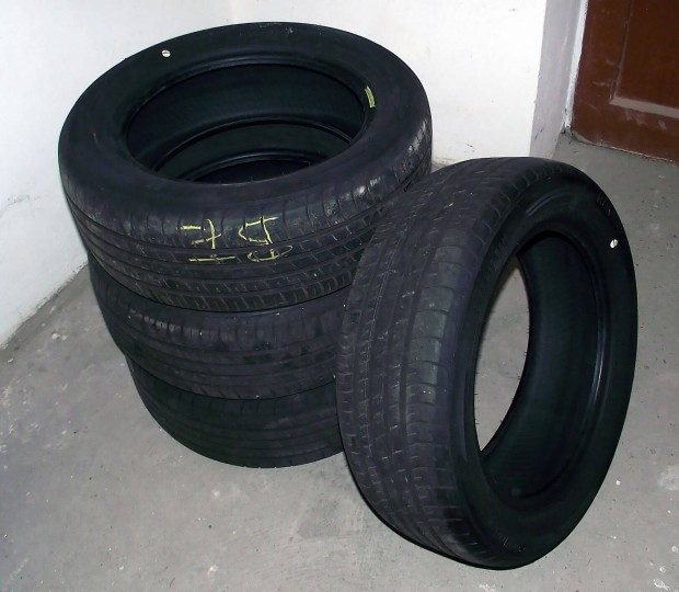 Elad� Kumho Es01 4 db. KH27 4 db. ny�ri aut�gumi