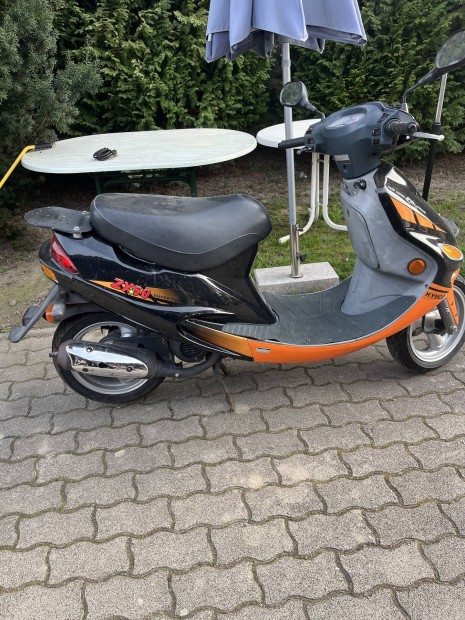 Elad� Kymco Robog�