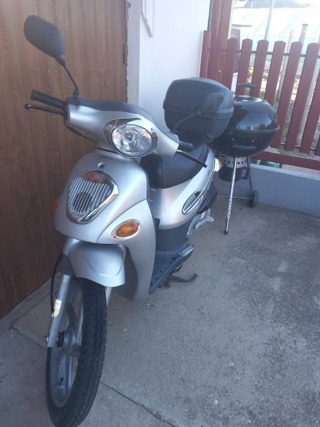 Elad� Kymco patika �llapotban