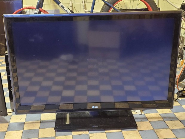 Elad LG 107cm-es internetes LCD Tv kedvez ron!