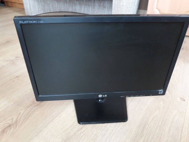 Eladó LG Flatron E1942 Monitor