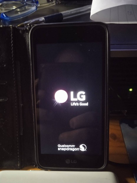 Elad LG K4 mobiltelefon