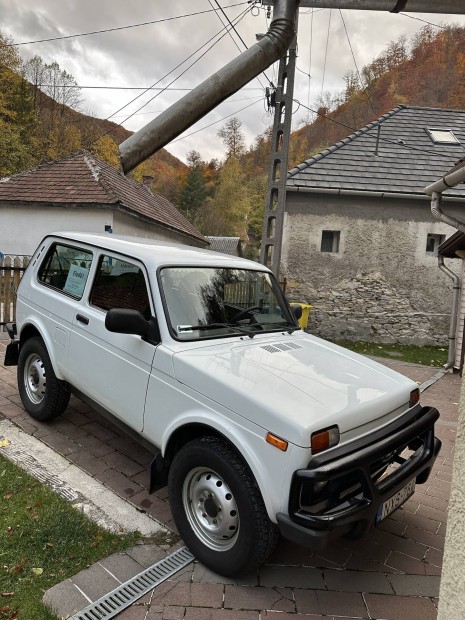Elad Lada Niva