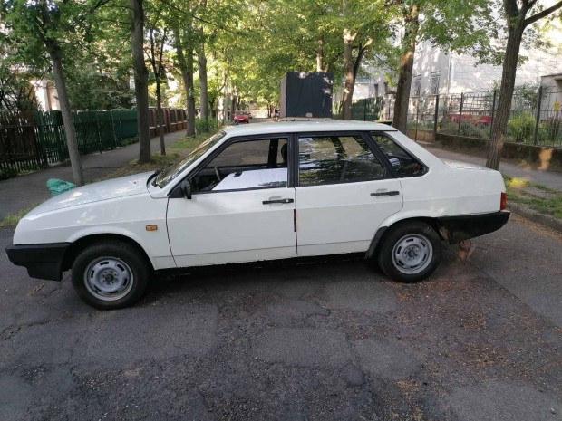 Elad Lada Samara 21099