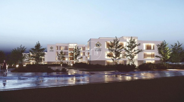 Elad� Lak�s, Balatonf�red 165.060.000 Ft