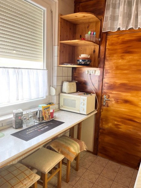 Elad� Lak�s, B�k�scsaba 22.500.000 Ft