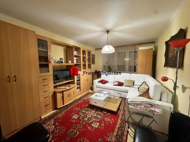 Elad� Lak�s, B�k�scsaba 32.900.000 Ft