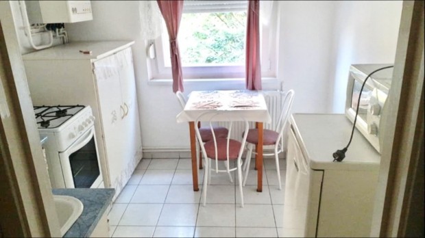 Elad� Lak�s, B�k�scsaba 34.900.000 Ft